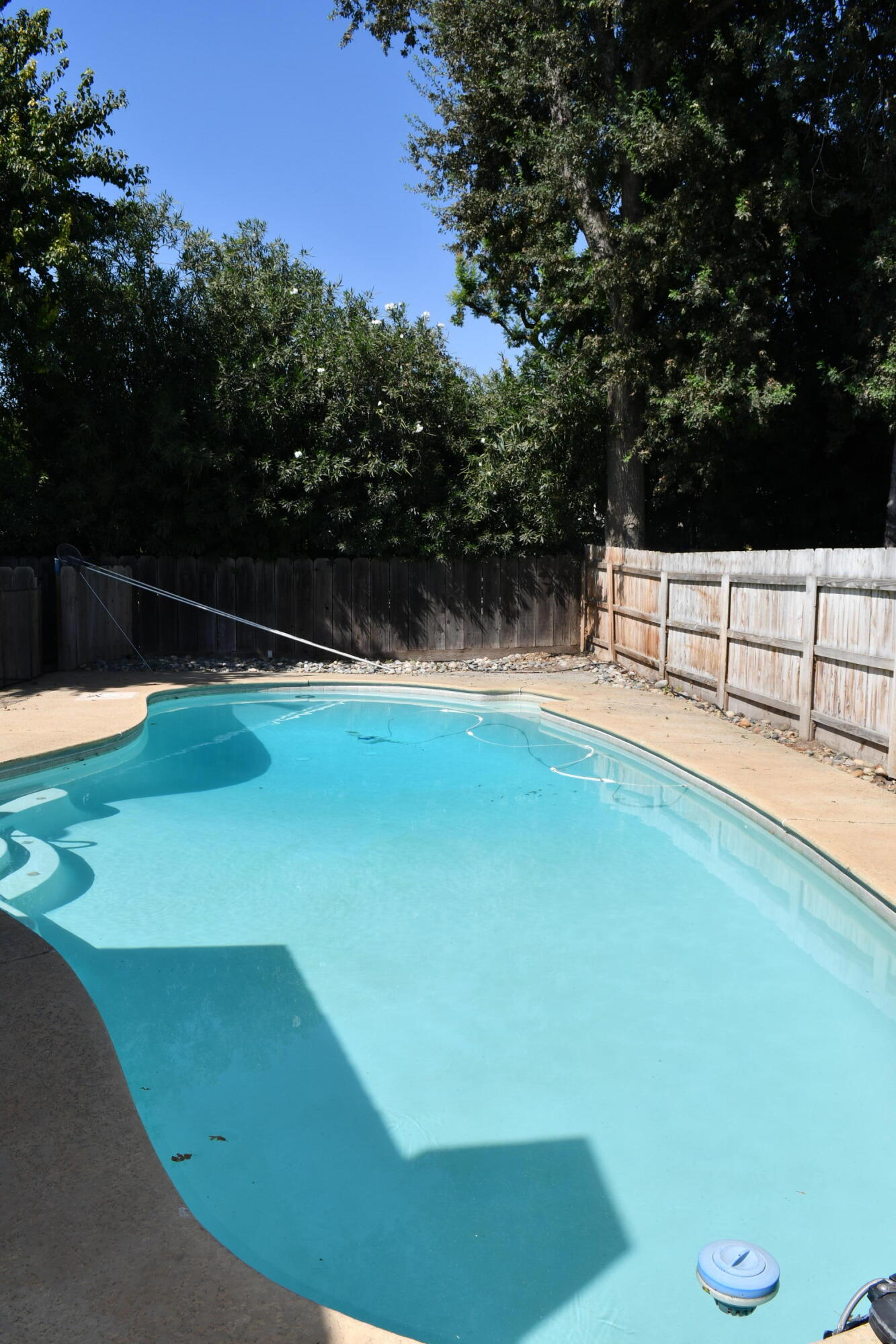 Visalia, California 93291, United States, 4 Bedrooms Bedrooms, ,2 BathroomsBathrooms,Residential,Pending,46524