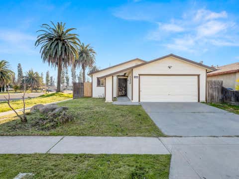 Photo of 4359 W Cardiff Avenue, Fresno, CA 93722 (MLS # 243527)