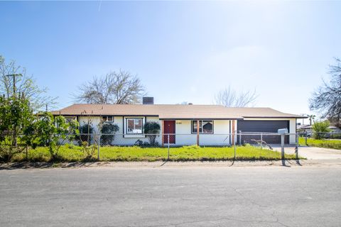Photo of 2165 E Richard Avenue, Porterville, CA 93257 (MLS # 240235)