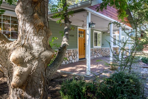 Photo of 44268 Kaweah River Drive, Three Rivers, CA 93271 (MLS # 244414)