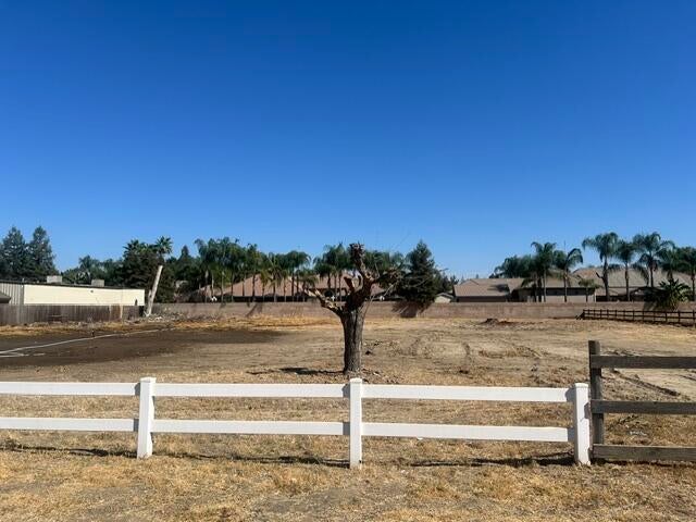 Photo of 0 N Tommy Street, Visalia, CA 93291 (MLS # 244555)