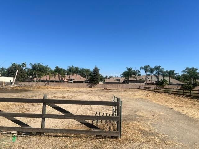 Photo of 0 N Tommy Street, Visalia, CA 93291 (MLS # 244555)