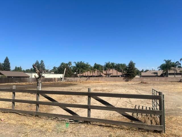 Photo of 0 N Tommy Street, Visalia, CA 93291 (MLS # 244555)