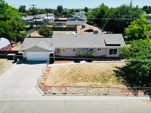 Photo of 2081 E Stockham Avenue, Tulare, CA 93274 (MLS # 244823)