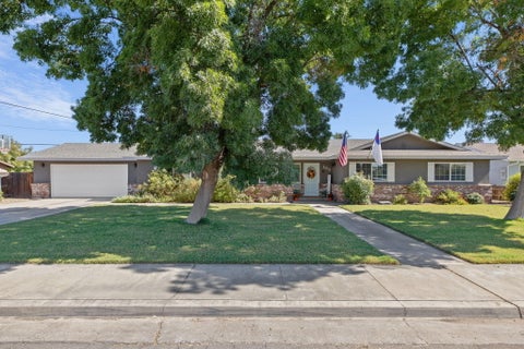 Photo of 103 Ruth Street, Exeter, CA 93221 (MLS # 244535)