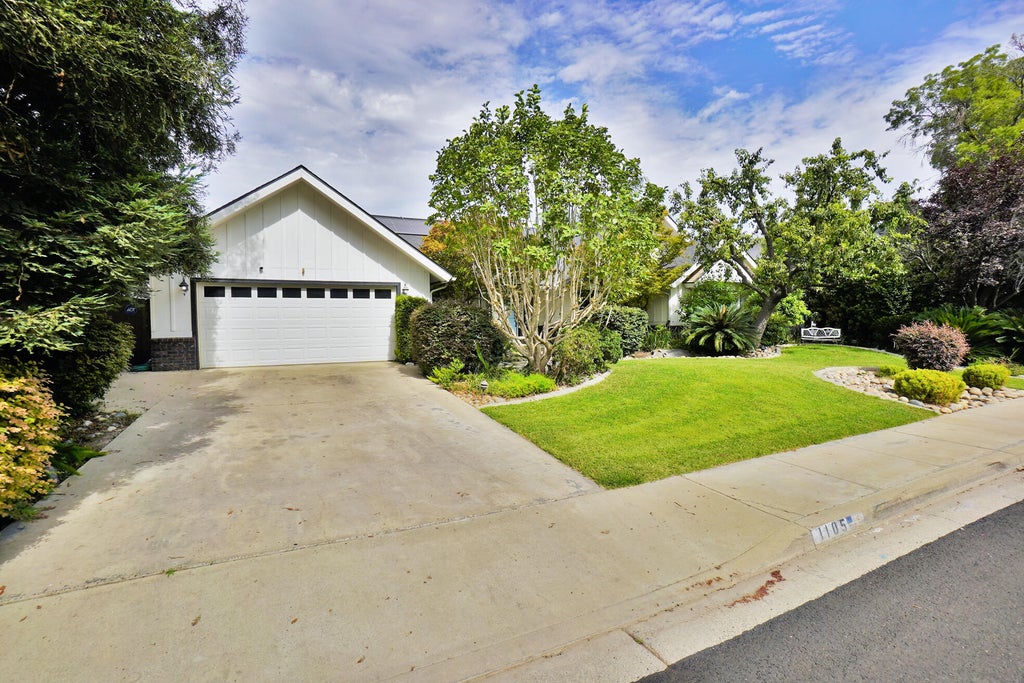 Photo of 1105 N Cindy Street, Visalia, CA 93291 (MLS # 242873)