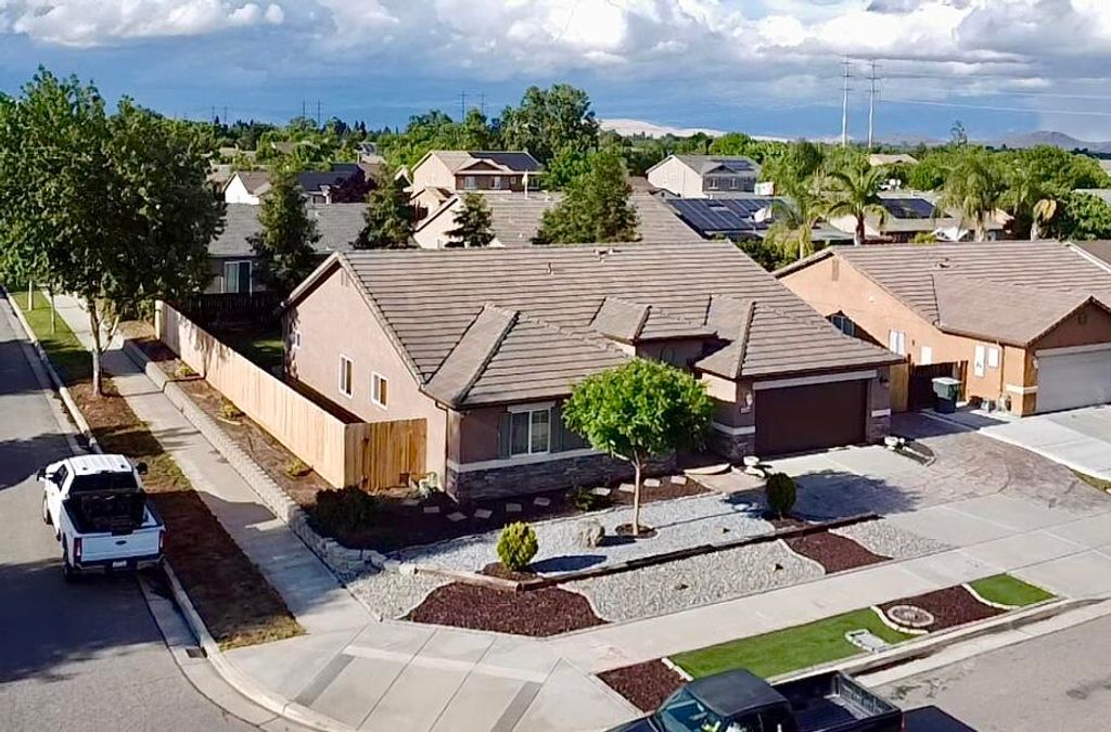 Photo of 4130 E Stapp Avenue, Visalia, CA 93292 (MLS # 241180)