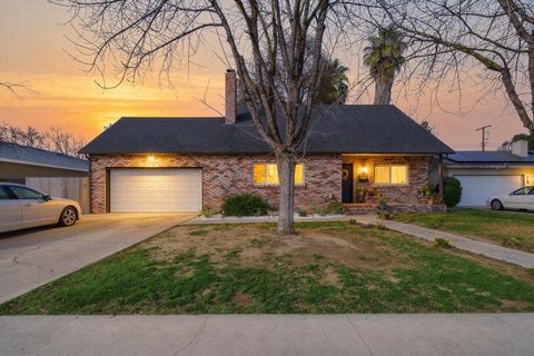 Photo of 2808 W Tulare Avenue, Visalia, CA 93277 (MLS # 240087)