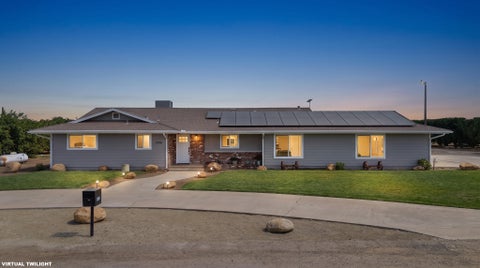 Photo of 25386 Avenue 78, Terra Bella, CA 93270 (MLS # 243200)