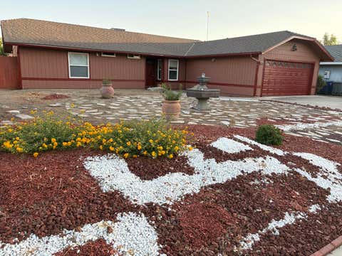 Photo of 808 Vine Street, Exeter, CA 93221 (MLS # 240843)