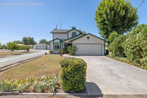 Photo of 20205 Avenue 264, Exeter, CA 93221 (MLS # 242659)