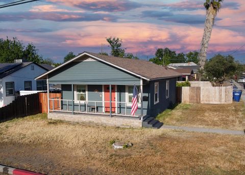 1201 Middleton Street, Hanford, CA 93230 - MLS#: 234775
