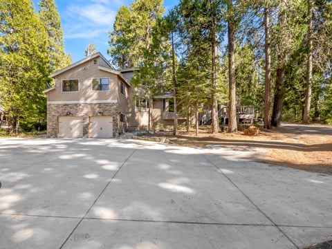 Photo of 39411 Pond Lane, Shaver Lake, CA 93664 (MLS # 244461)