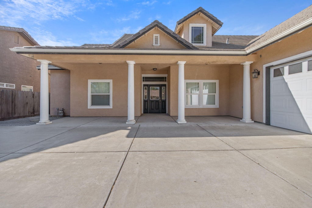 Photo of 3503 E Feemster Avenue, Visalia, CA 93292 (MLS # 243913)