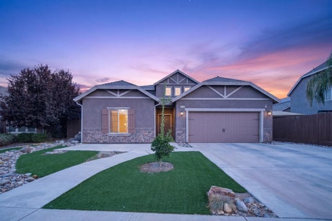 Photo of 2307 N Divisadero Street, Visalia, CA 93291 (MLS # 243176)