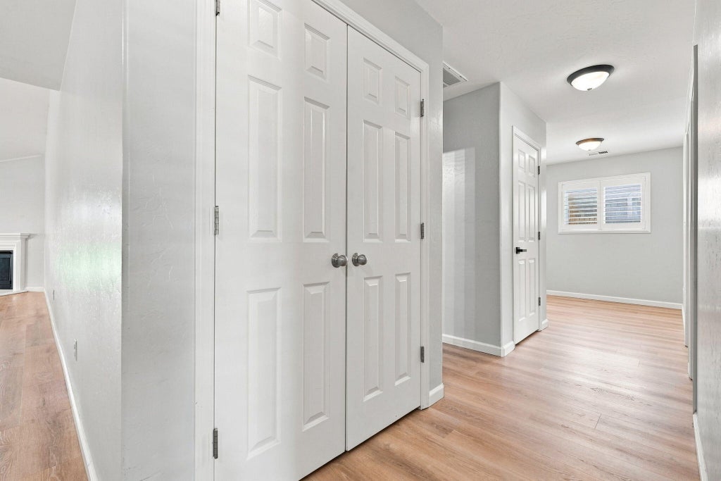 Photo of 3038 N Linda Vista Court, Visalia, CA 93291 (MLS # 243925)
