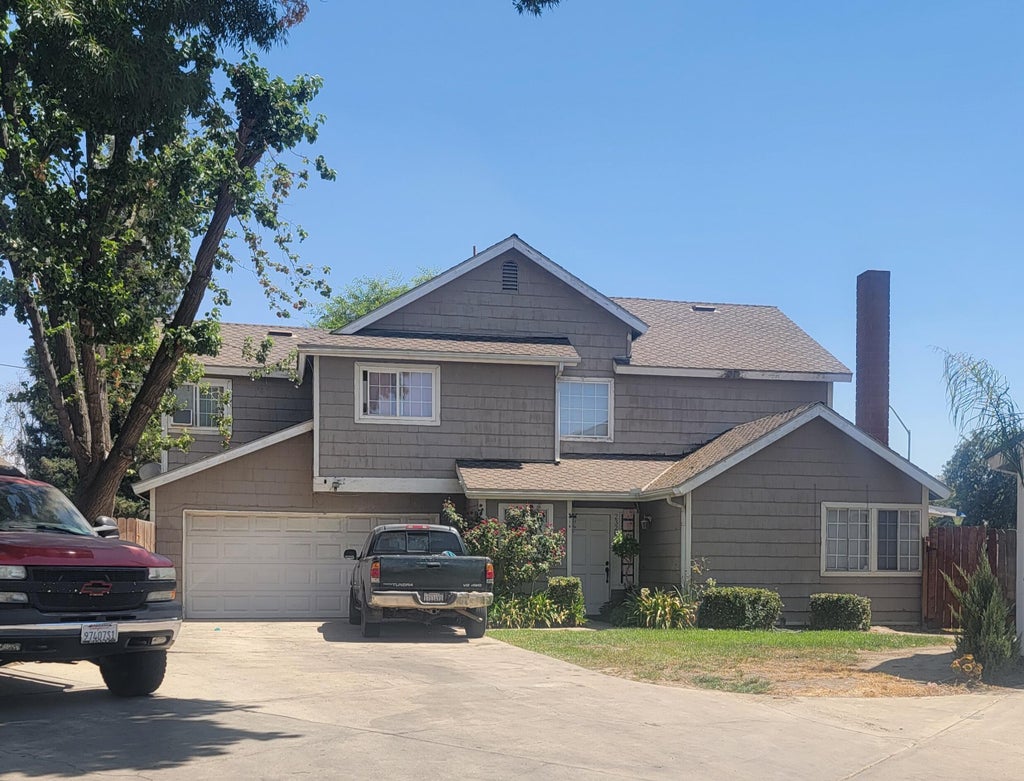 Photo of 2320 N Clark Street, Visalia, CA 93292 (MLS # 243613)