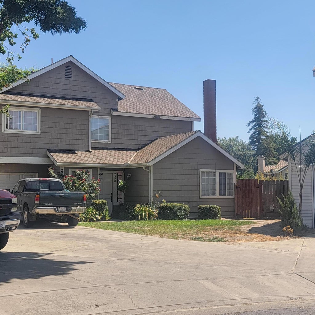 Photo of 2320 N Clark Street, Visalia, CA 93292 (MLS # 243613)
