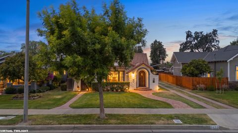 Photo of 1420 N Irwin Street, Hanford, CA 93230 (MLS # 242981)