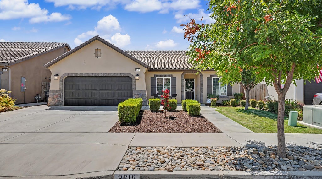 Photo of 3615 E Westcott Avenue, Visalia, CA 93292 (MLS # 243575)