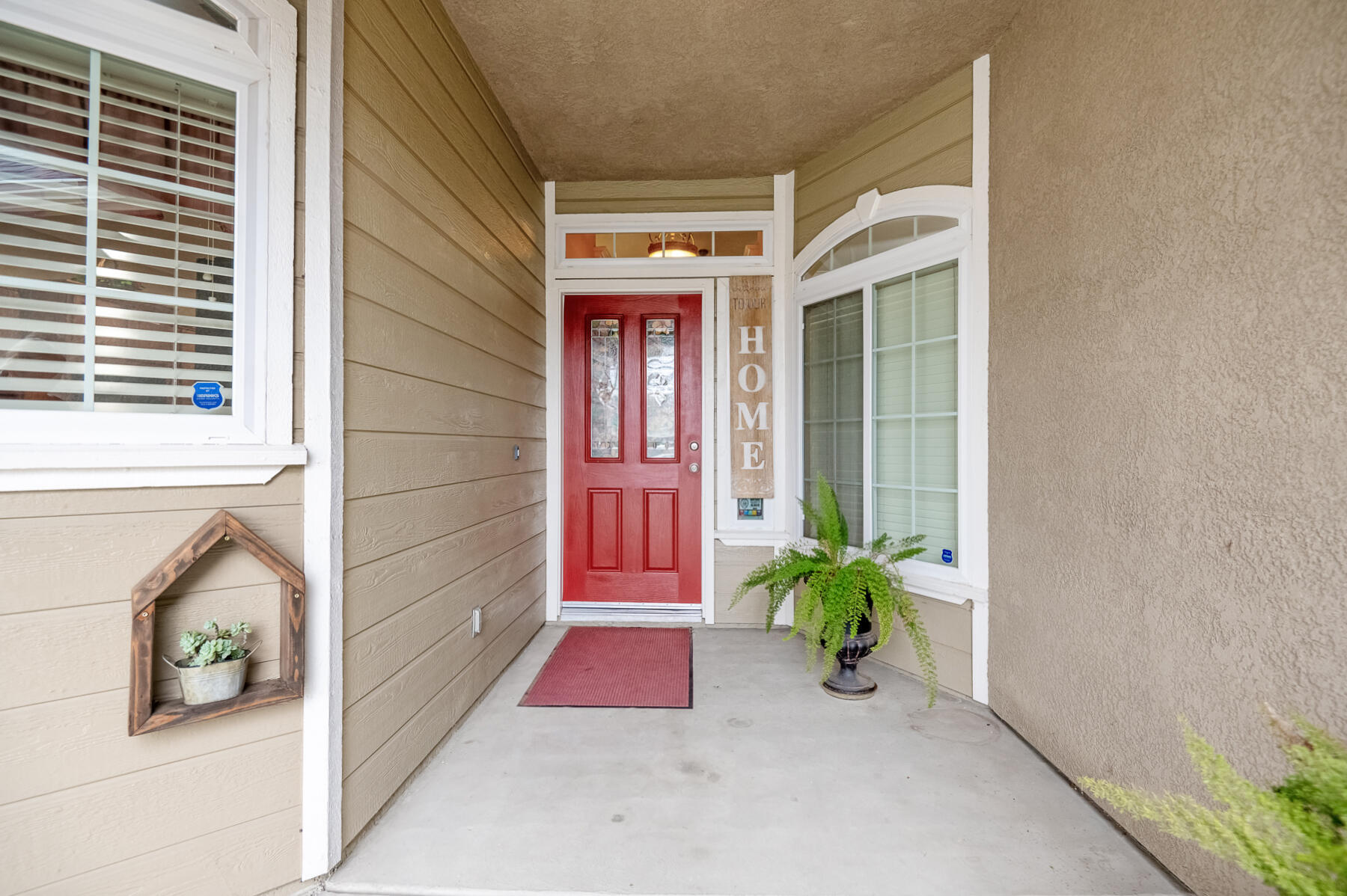 Visalia, California 93291, United States, 4 Bedrooms Bedrooms, ,2 BathroomsBathrooms,Residential,Pending,7677