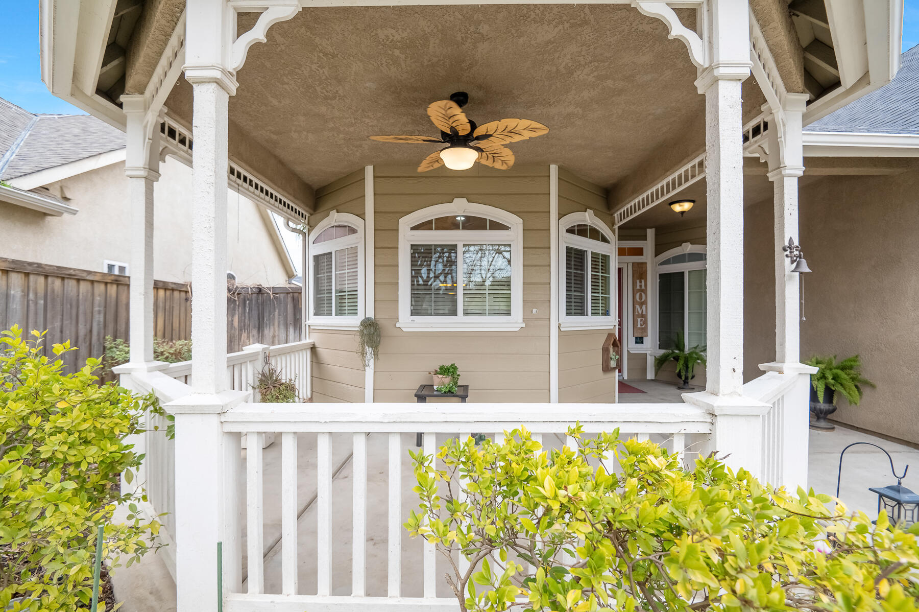 Visalia, California 93291, United States, 4 Bedrooms Bedrooms, ,2 BathroomsBathrooms,Residential,Pending,7677