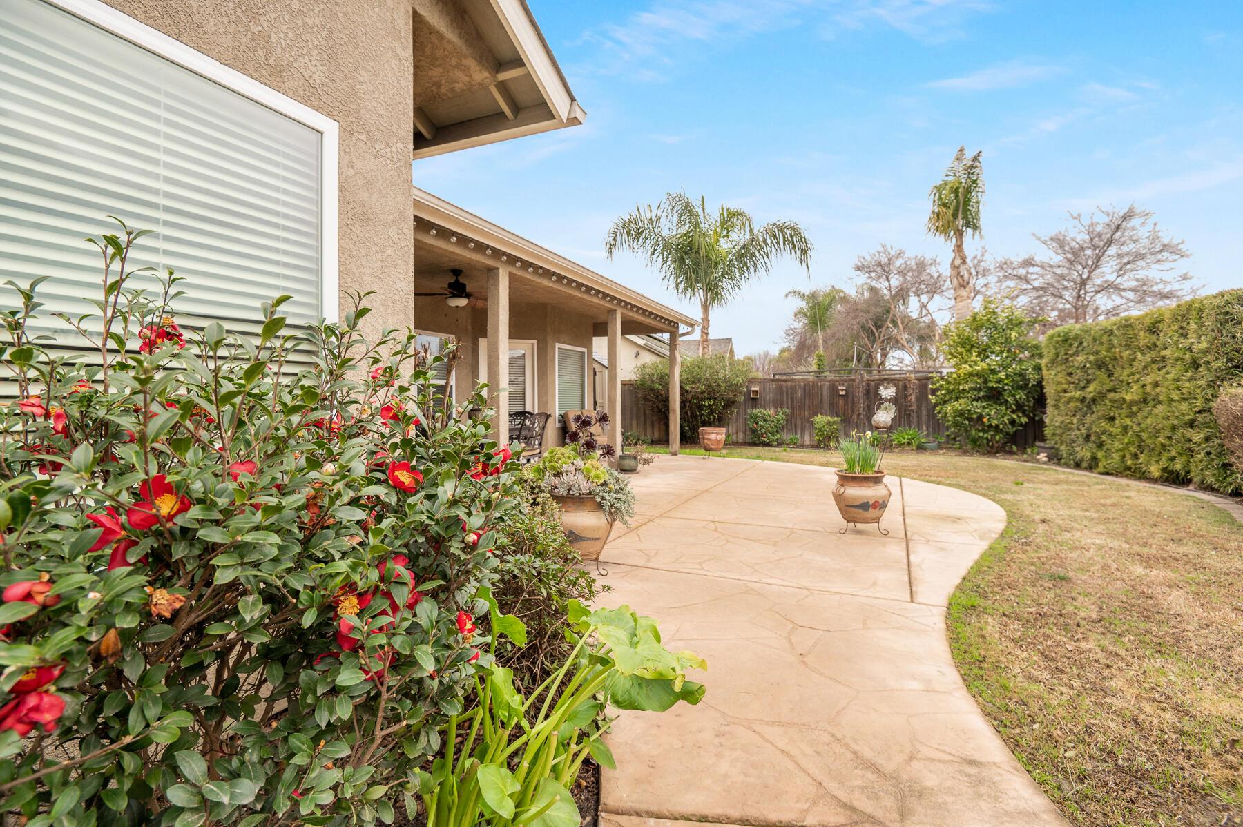 Visalia, California 93291, United States, 4 Bedrooms Bedrooms, ,2 BathroomsBathrooms,Residential,Pending,7677