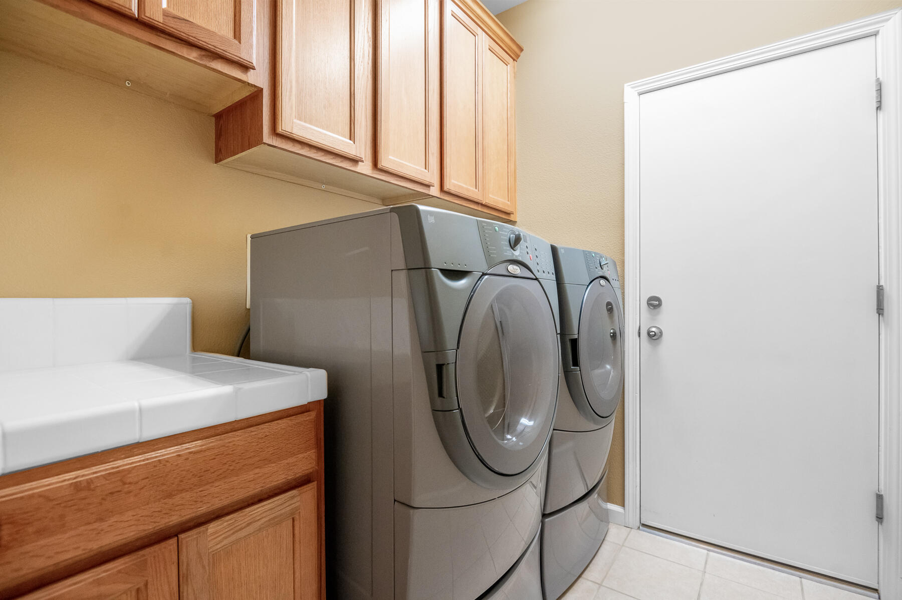 Visalia, California 93291, United States, 4 Bedrooms Bedrooms, ,2 BathroomsBathrooms,Residential,Pending,7677