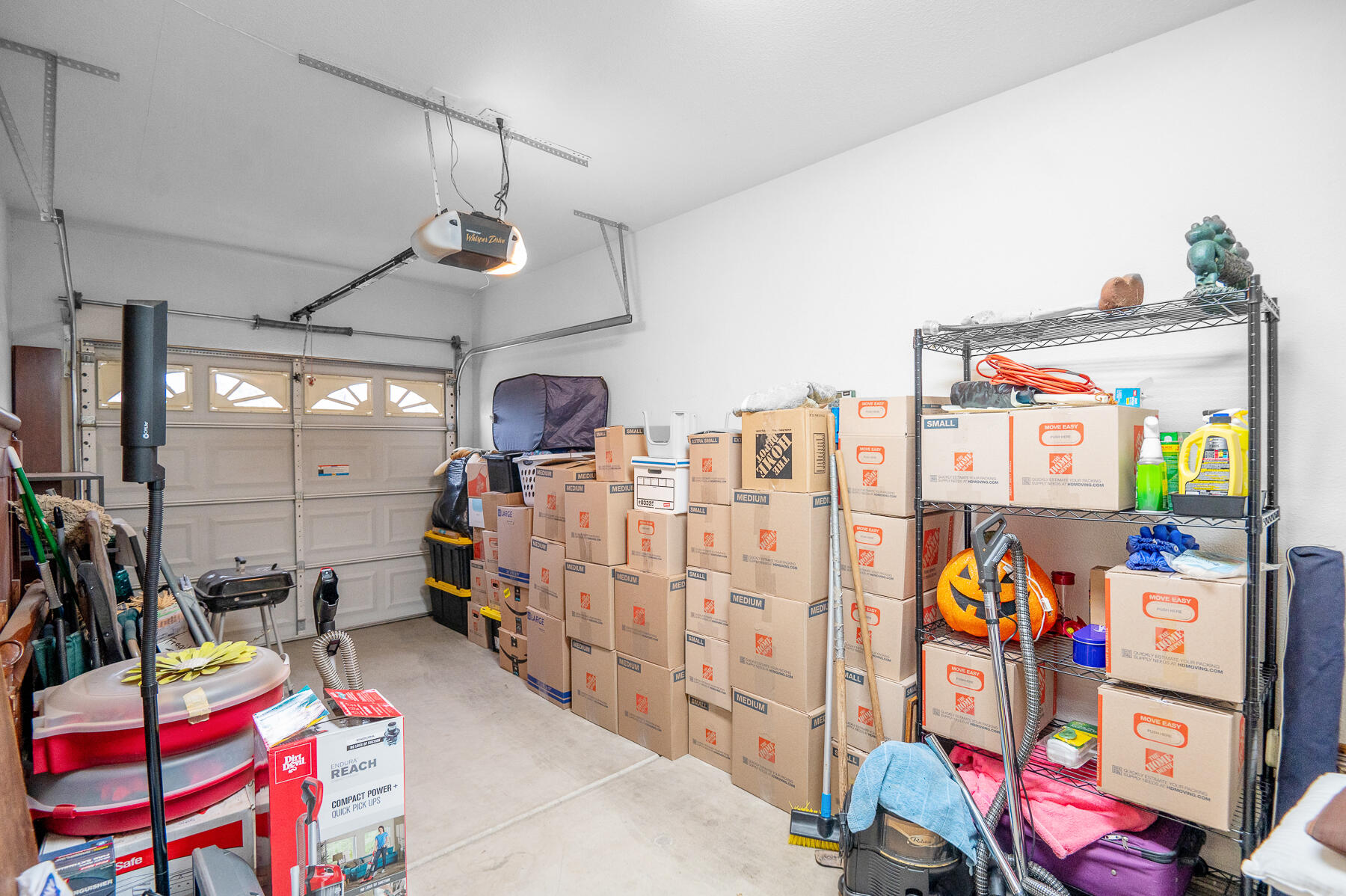 Visalia, California 93291, United States, 4 Bedrooms Bedrooms, ,2 BathroomsBathrooms,Residential,Pending,7677