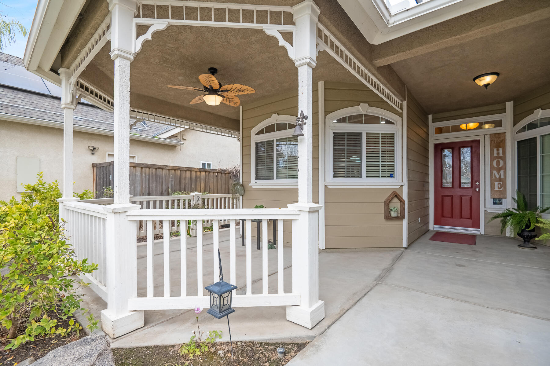 Visalia, California 93291, United States, 4 Bedrooms Bedrooms, ,2 BathroomsBathrooms,Residential,Pending,7677