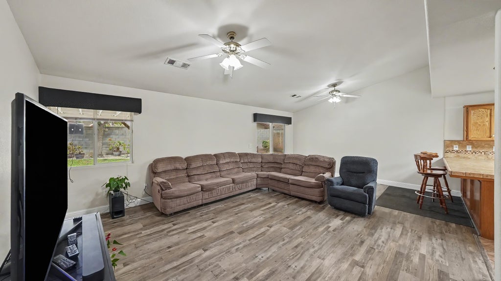 Photo of 250 W Loyola Avenue, Visalia, CA 93277 (MLS # 243824)