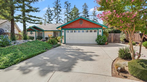 Photo of 3611 E Center Court, Visalia, CA 93292 (MLS # 244273)