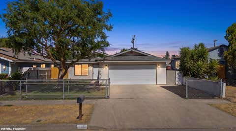 Photo of 220 N C Street, Tulare, CA 93274 (MLS # 243202)