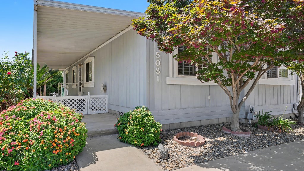 Photo of 5031 W La Vida Avenue #95, Visalia, CA 93277 (MLS # 241836)