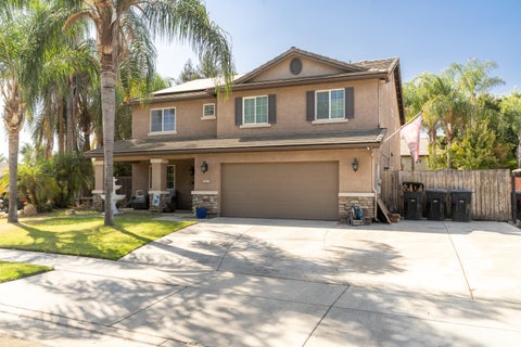 Photo of 3331 Maple Street, Visalia, CA 93292 (MLS # 244261)