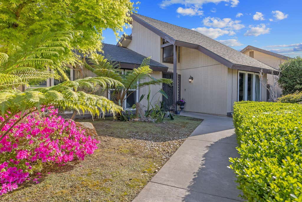 Photo of 4211 W Nicholas Avenue, Visalia, CA 93291 (MLS # 242011)