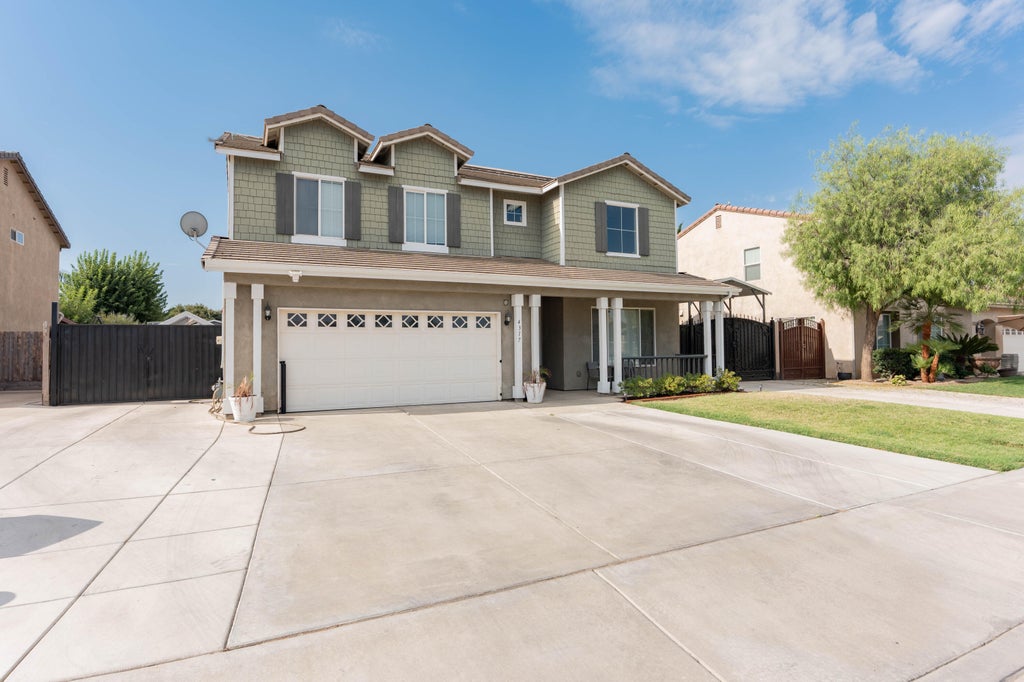 Photo of 4317 E Cambridge Avenue, Visalia, CA 93292 (MLS # 243455)