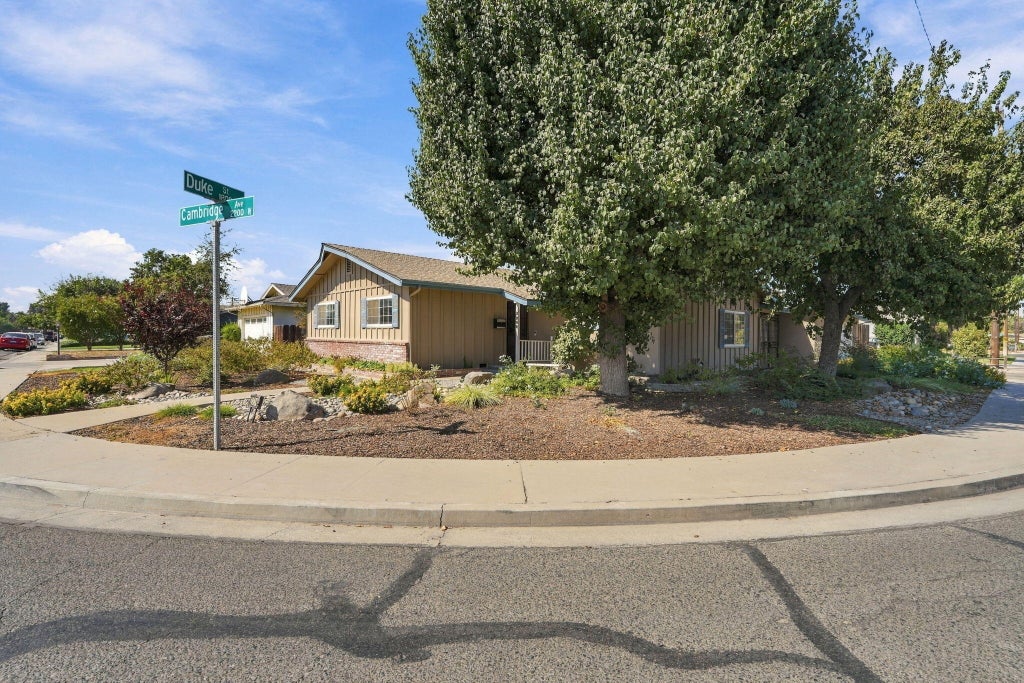 Photo of 2234 W Cambridge Avenue, Visalia, CA 93277 (MLS # 244567)
