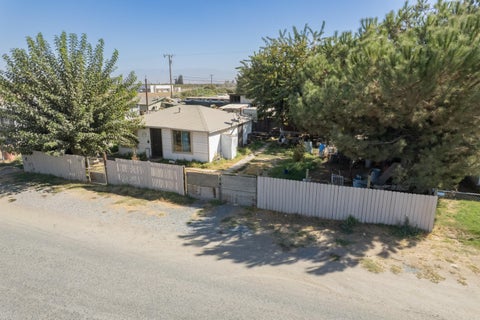 Photo of 14782 Rd 190, Porterville, CA 93257 (MLS # 244499)