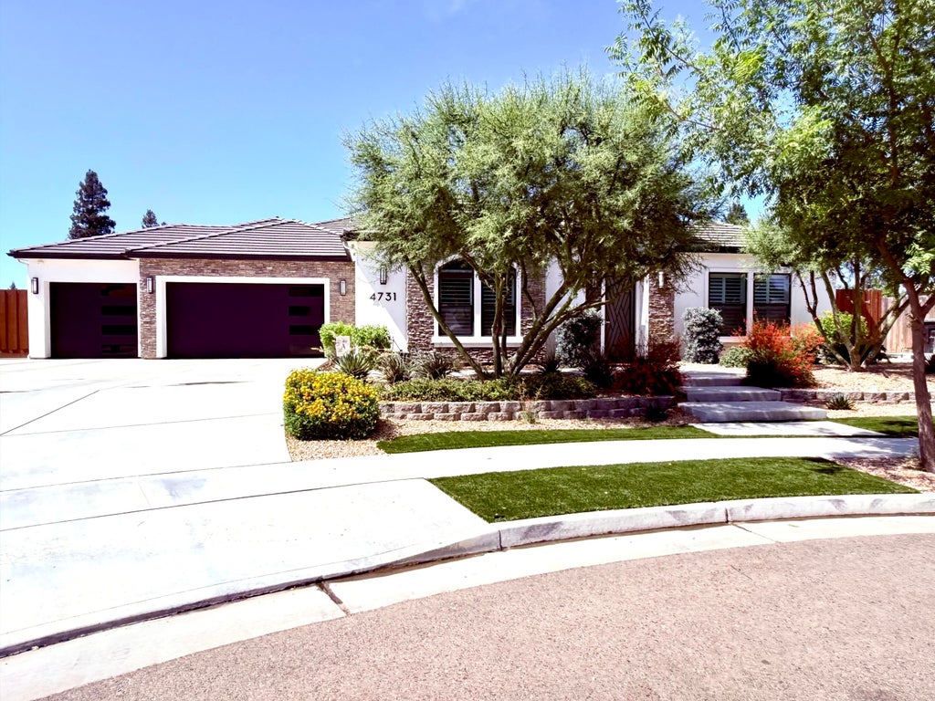 Photo of 4731 W Cecil Avenue W, Visalia, CA 93291 (MLS # 243096)