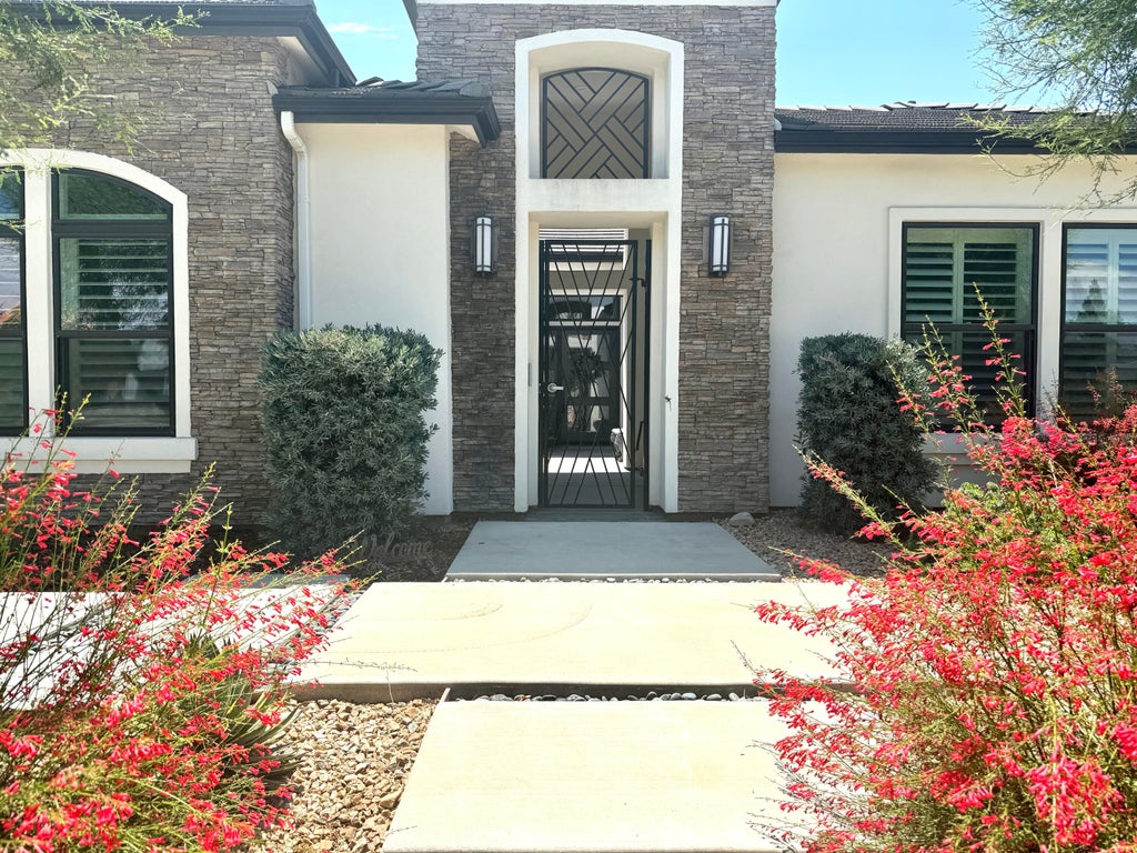 Photo of 4731 W Cecil Avenue W, Visalia, CA 93291 (MLS # 243096)