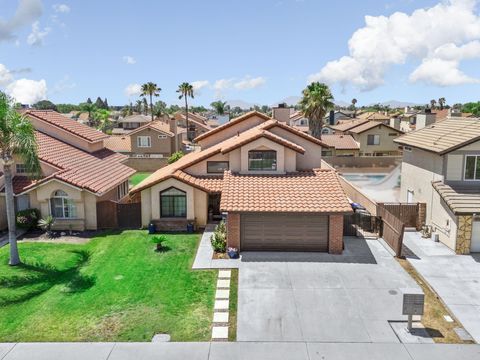 Photo of 17253 Dolphin Street, Fontana, CA 92335 (MLS # 242543)