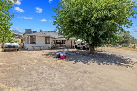 Photo of 32865 Pleasant Oak Drive, Springville, CA 93265 (MLS # 242675)