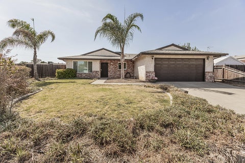 Photo of 1145 Van Court, Hanford, CA 93230 (MLS # 243881)