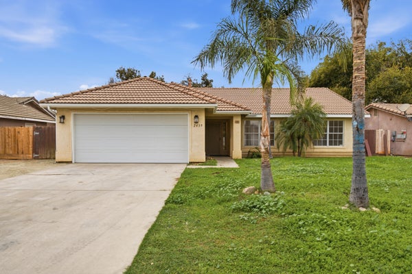 2439 N ENCINA CT, VISALIA, CA 93291 - Image e988fc9fd3aaaf53fb7ef2dfb9eca2d6/2225052619