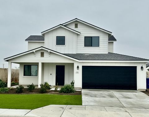 Photo of 788 Apple Street, Dinuba, CA 93618 (MLS # 240965)