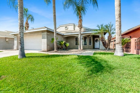 Photo of 2115 N Virginia Court, Farmersville, CA 93223 (MLS # 243903)