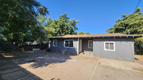 Photo of 2395 E Springville A #A, Porterville, CA 93257 (MLS # 243181)