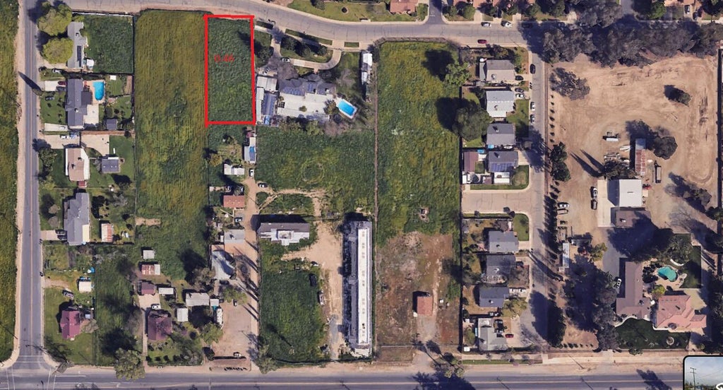 Photo of 1810 E Houston Avenue, Visalia, CA 93292 (MLS # 244569)