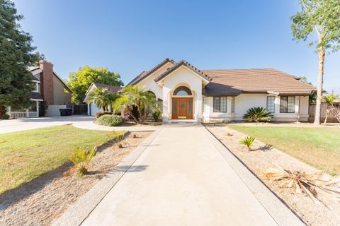 Photo of 3714 W Woodside Avenue, Visalia, CA 93291 (MLS # 240861)
